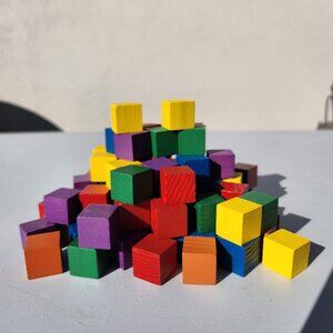 NEW Learning Resources Wooden Color Cubes 2 cm 100 Blocks 5 colors Math Manipula